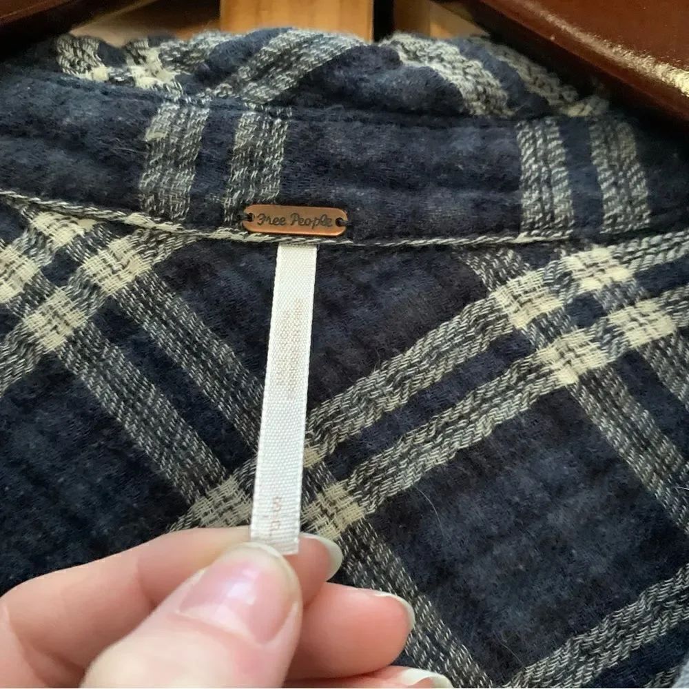 Free People Flannel Size Small - Picture 2 of 6